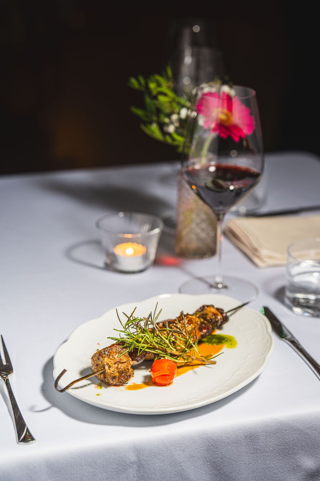 Lammfilet und Datteln mit Rosmarin